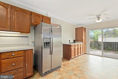 19608 Gott St, Poolesville, MD 20837 - photo 7