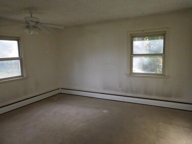 4858 Pine Grove Cir, Allentown, PA 18106 - photo 7