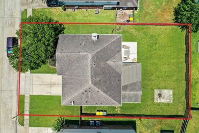 4803 Lakefront Terrace Ct, Pearland, TX 77584 - photo 4