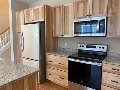 27 Clover Ln unit Lot 93, Londonderry, NH 03053 - photo 4