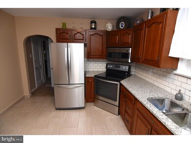 1423 Welsh Rd, Reading, PA 19607 - photo 6