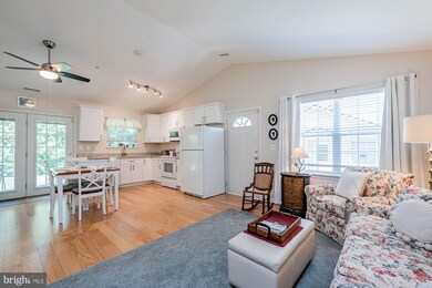 2034 Rudy Serra Dr unit C, Sykesville, MD 21784 - photo 5