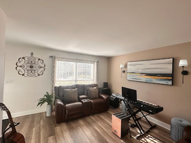 2214 Andrew Trail unit 1, Montgomery, IL 60538 - photo 4