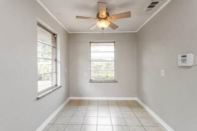 4701 Chrystell Ln, Houston, TX 77092 - photo 7