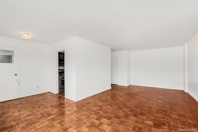 3131 Grand Concourse unit 5D, Bronx, NY 10468 - photo 5