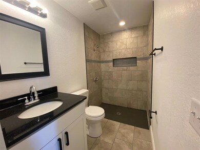 Main Bath 
