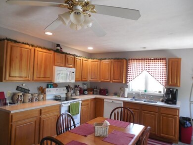 376 E River St unit 2, Orange, MA 01364 - photo 4