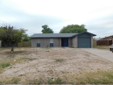 110 Danielle Dr, Del Rio, TX 78840 - photo 2