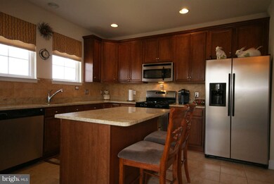 13998 Greendale Dr unit 2, Woodbridge, VA 22191 - photo 4