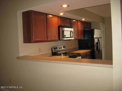 238 Aquarius Cir W, Jacksonville, FL 32216 - photo 5