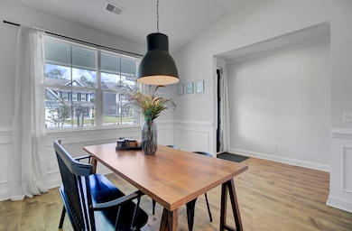 660 Yellow Leaf Ln, Summerville, SC 29486 - photo 5