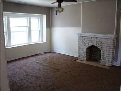 Its hard to find these formal dinning rooms in new