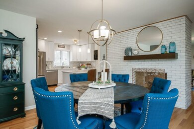 541 Juniper Dr, Naperville, IL 60540 - photo 7