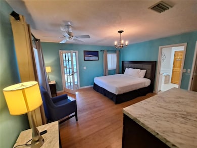 6050 57th St N, Saint Petersburg, FL 33709 - photo 4