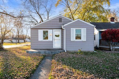 2213 S Eaton Ave, Muncie, IN 47302 - photo 2