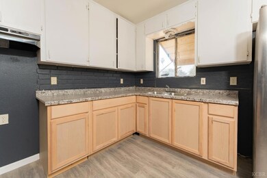 603 E Compton Ave, Pixley, CA 93256 - photo 7