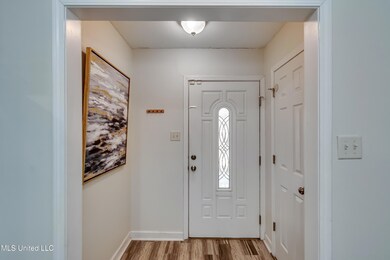 100 N Sweetgum Rd-21