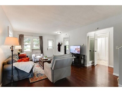 244-Haskell-St-E-007