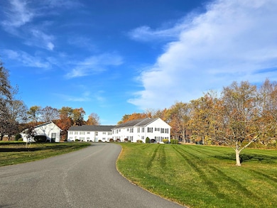 78 Kingsbury Cir unit 41, Derby, VT 05829 - photo 2