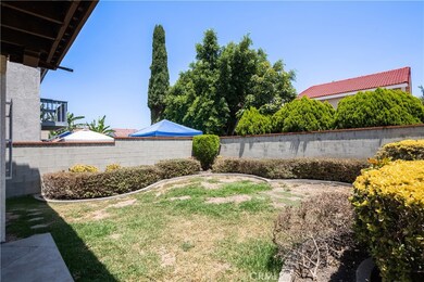 218 S Grape Ave, Compton, CA 90220 - photo 4