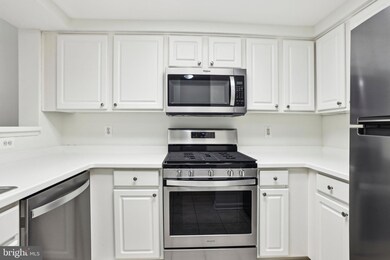 3835 9th St N unit 108W, Arlington, VA 22203 - photo 4