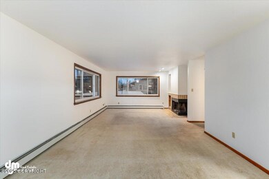 07-LIVINGROOM_MD_IMG_1-5