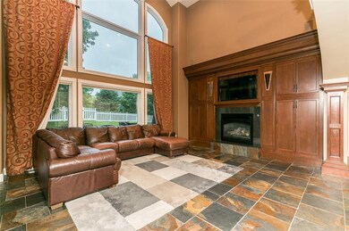 2817 Seneca Ct NE, Cedar Rapids, IA 52402 - photo 4