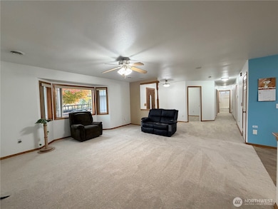 14425 130th Ln SE, Yelm, WA 98597 - photo 6