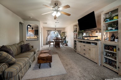 11054 Armor Arch, San Antonio, TX 78254 - photo 2