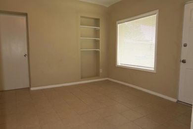 3922 N Piedras St unit B, El Paso, TX 79930 - photo 5
