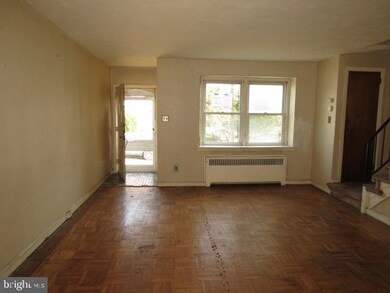 6834 Clover Ln, Upper Darby, PA 19082 - photo 4