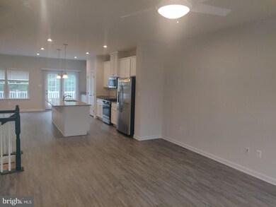 1845 Wind Gate Rd, Halethorpe, MD 21227 - photo 4