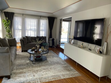 1226 Ardmore Dr, Naperville, IL 60540 - photo 2