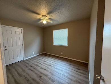 9810 Roxanna Dr unit D, Austin, TX 78748 - photo 7