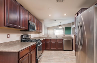 2013 S 86th Ave (12 of 27)