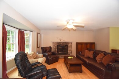 409 Elmwood Ave, Jefferson, MA 01522 - photo 3