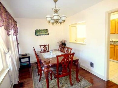 2901 W Granville Ave, Chicago, IL 60659 - photo 6