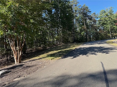View of rlot road frontage on Vistaview Parkway