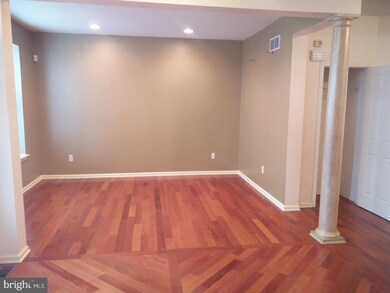 553 Maidstone Dr, Williamstown, NJ 08094 - photo 3