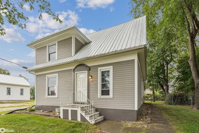 205 S 3rd St, Montezuma, IA 50171 - photo 4