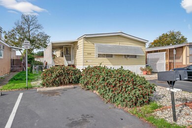 6422 Capital Dr unit 24, Sacramento, CA 95828 - photo 3