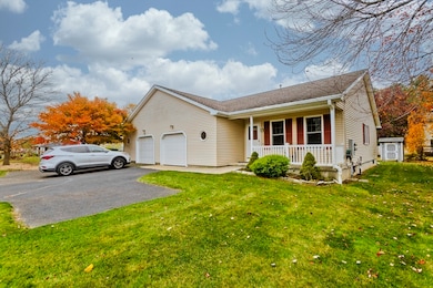 86 Beveridge Blvd, Westfield, MA 01085 - photo 2