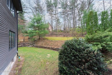 21 Oak Tree Ln Schenectady NY mls-42
