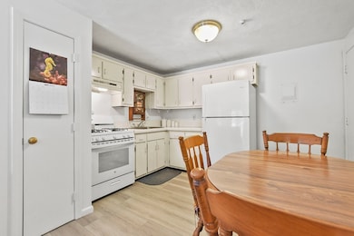 5 Kenmar Dr unit 1, Billerica, MA 01821 - photo 3