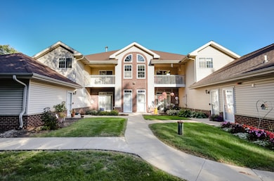 N43W32953 Rasmus Rd unit 3-H, Nashotah, WI 53058 - photo 2