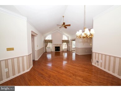 619 Bellflower Rd unit V256, Langhorne, PA 19047 - photo 6