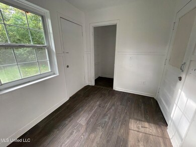 1922 Shamrock Dr, Jackson, MS 39204 - photo 6