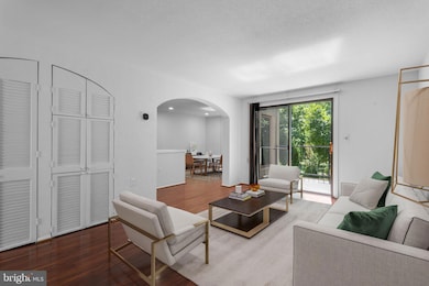 1806 N Shore Ct, Reston, VA 20190 - photo 2