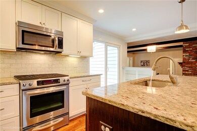 322 Varnum Dr, East Greenwich, RI 02818 - photo 5