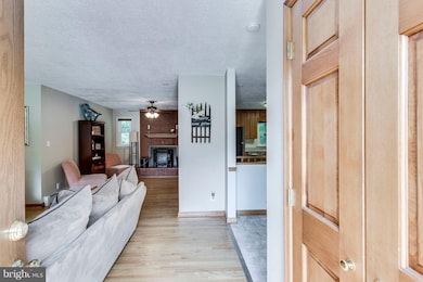 9750 Manchester Ct, La Plata, MD 20646 - photo 4